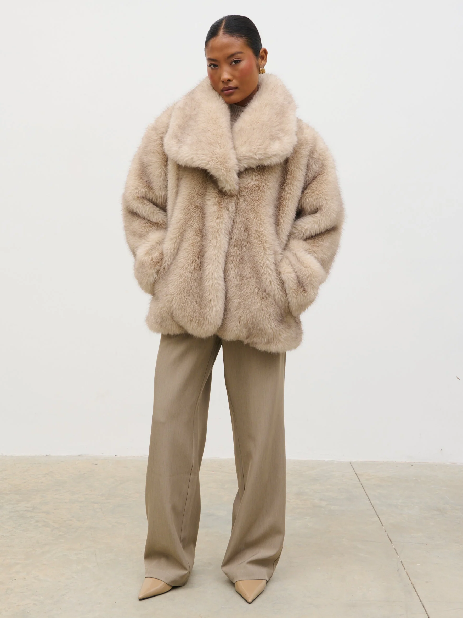 Agatha Short Faux Fur Coat - Beige Marl