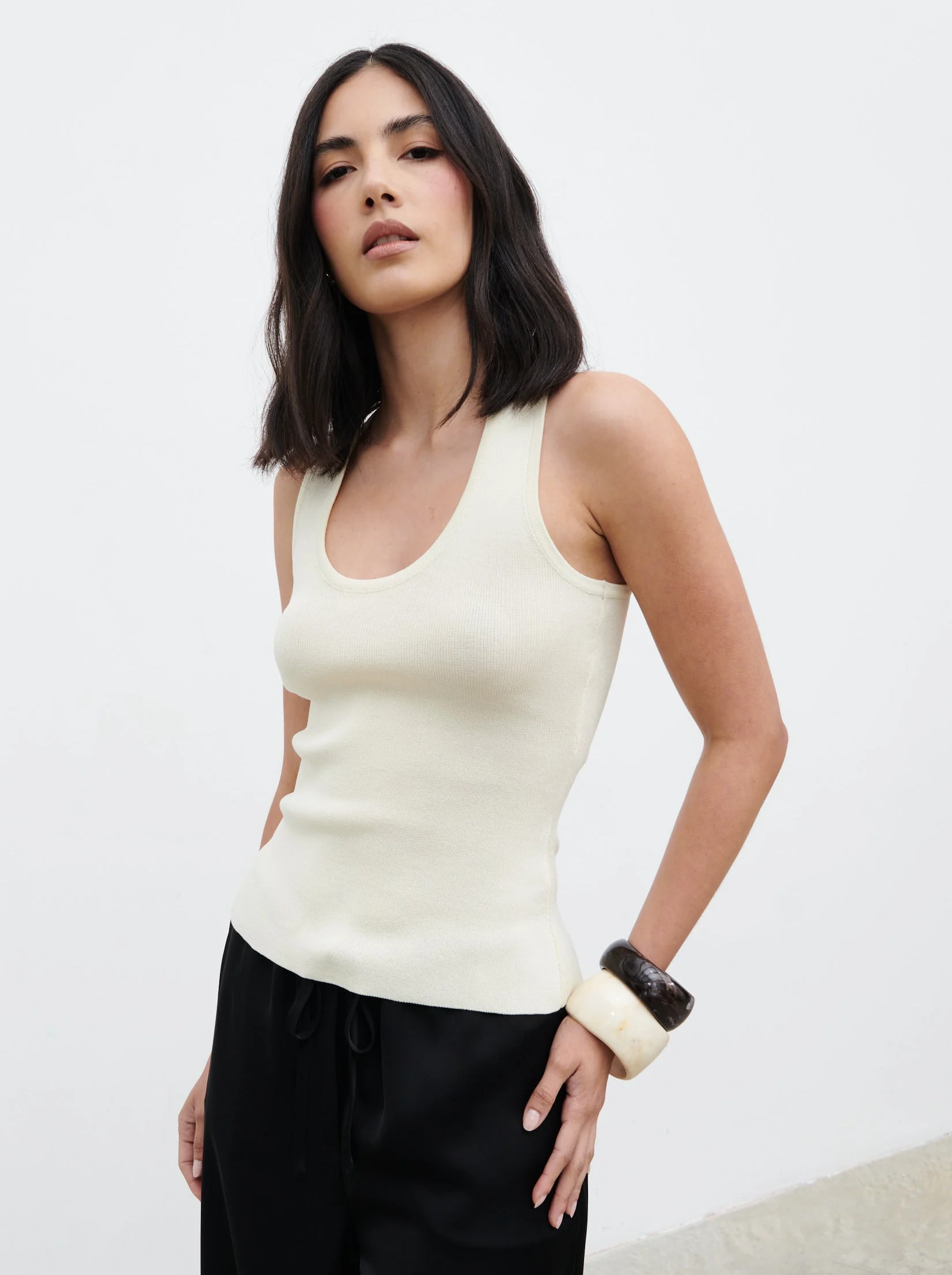 Ali Scoop Neck Knit Top - Oyster