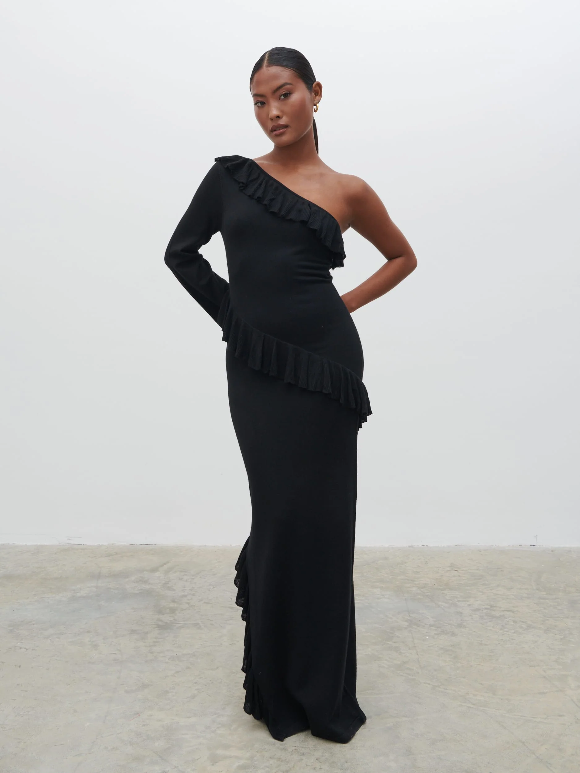 Bethanie Ruffle Maxi Knit Dress - Black