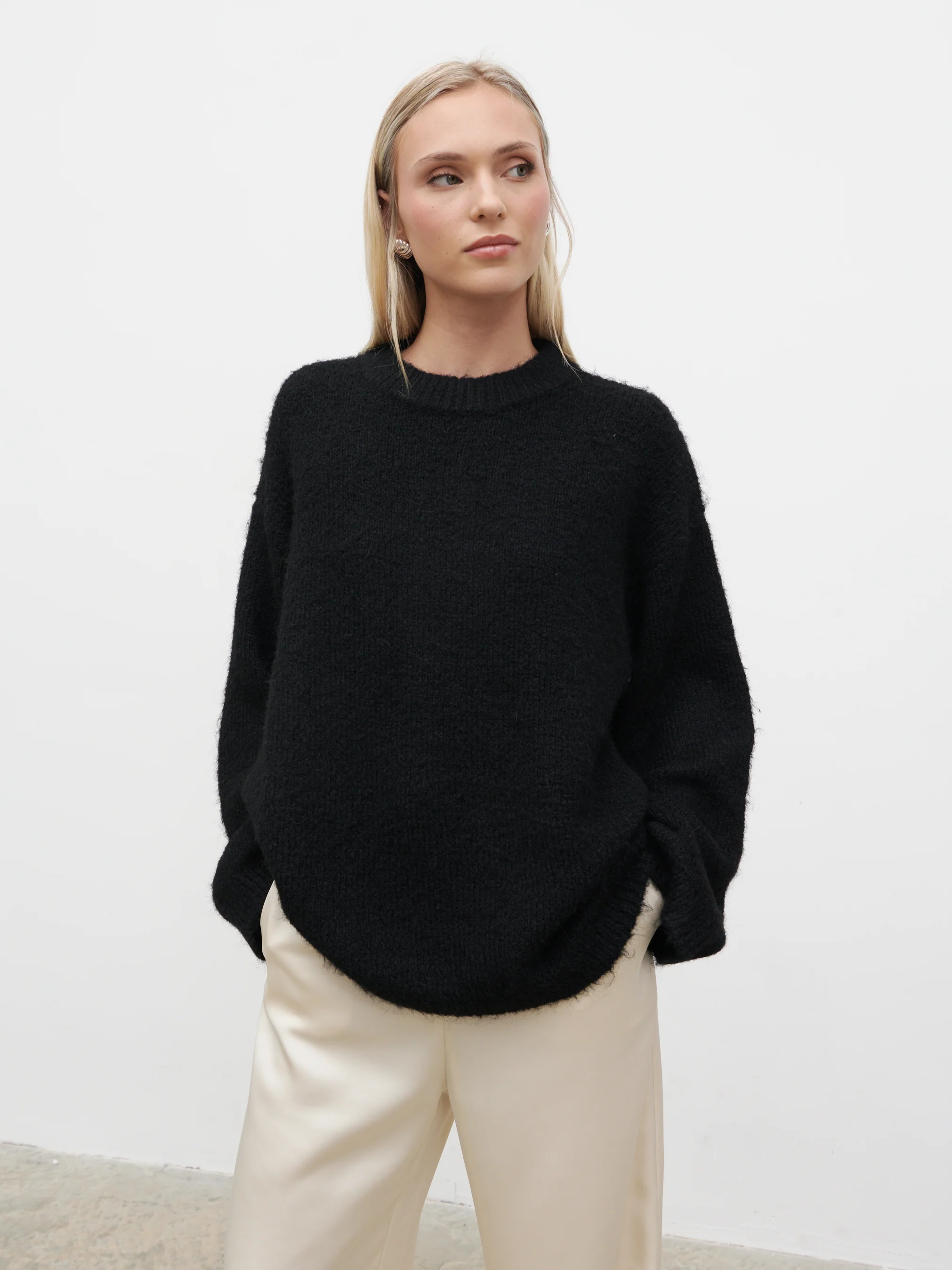 Cece Fluffy Jumper - Black