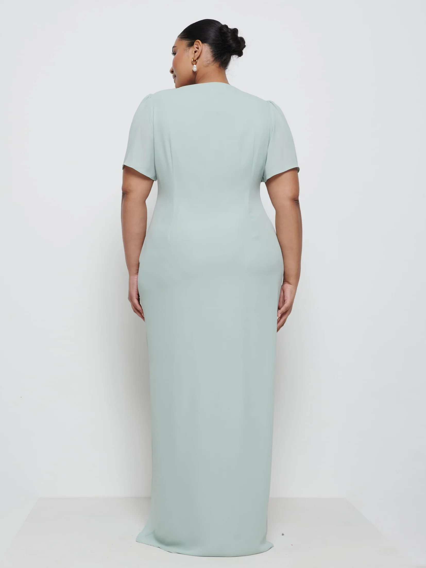 Edie Chiffon Maxi Bridesmaid Dress Curve - Sage - Image 2