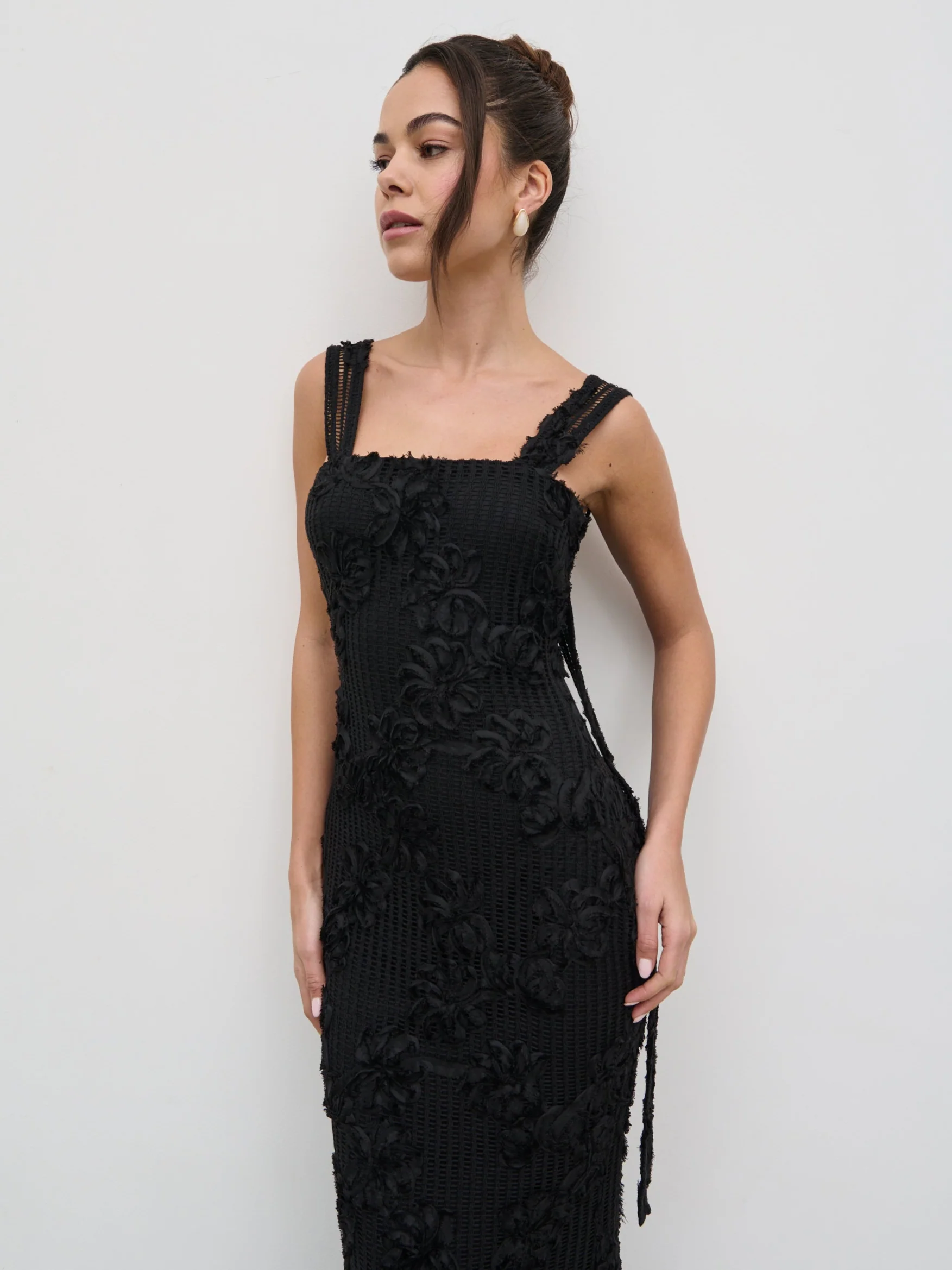 Gigou Crochet Floral Maxi Dress - Black - Image 2