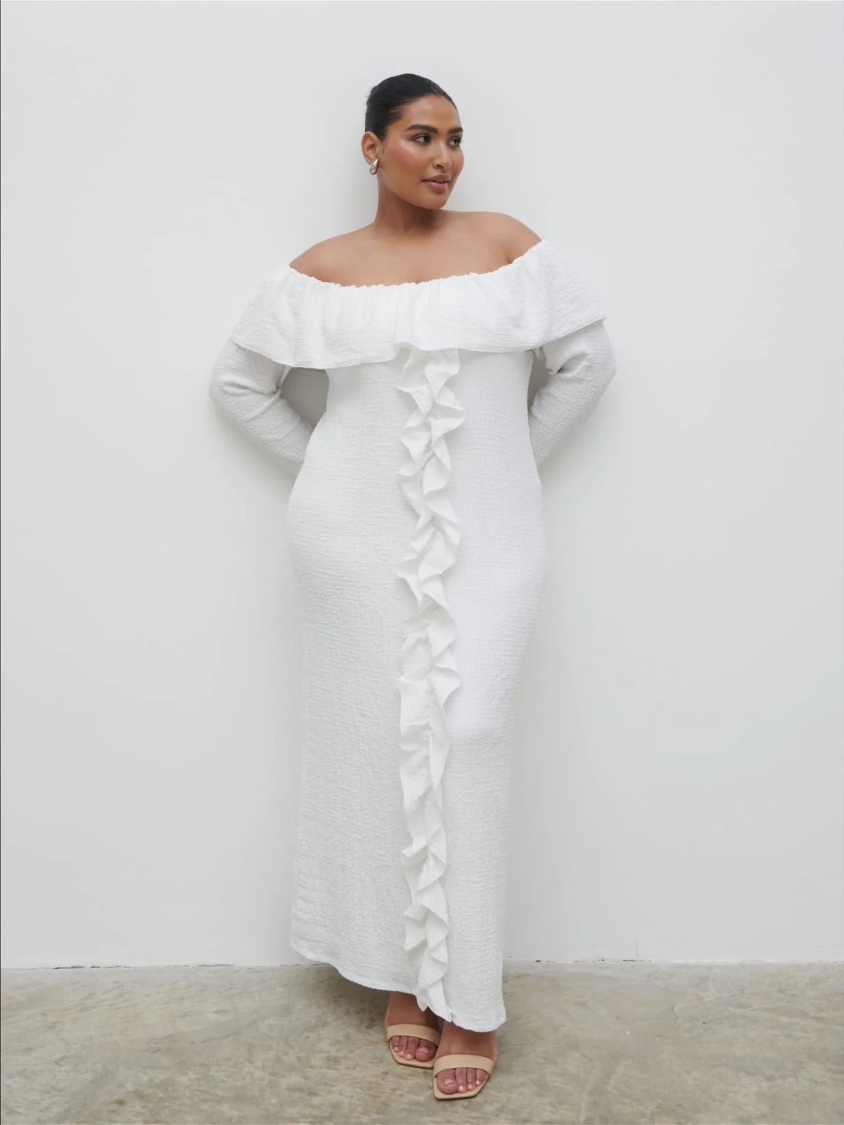 Hope Bardot Ruffle Jersey Maxi Dress Curve - Cream