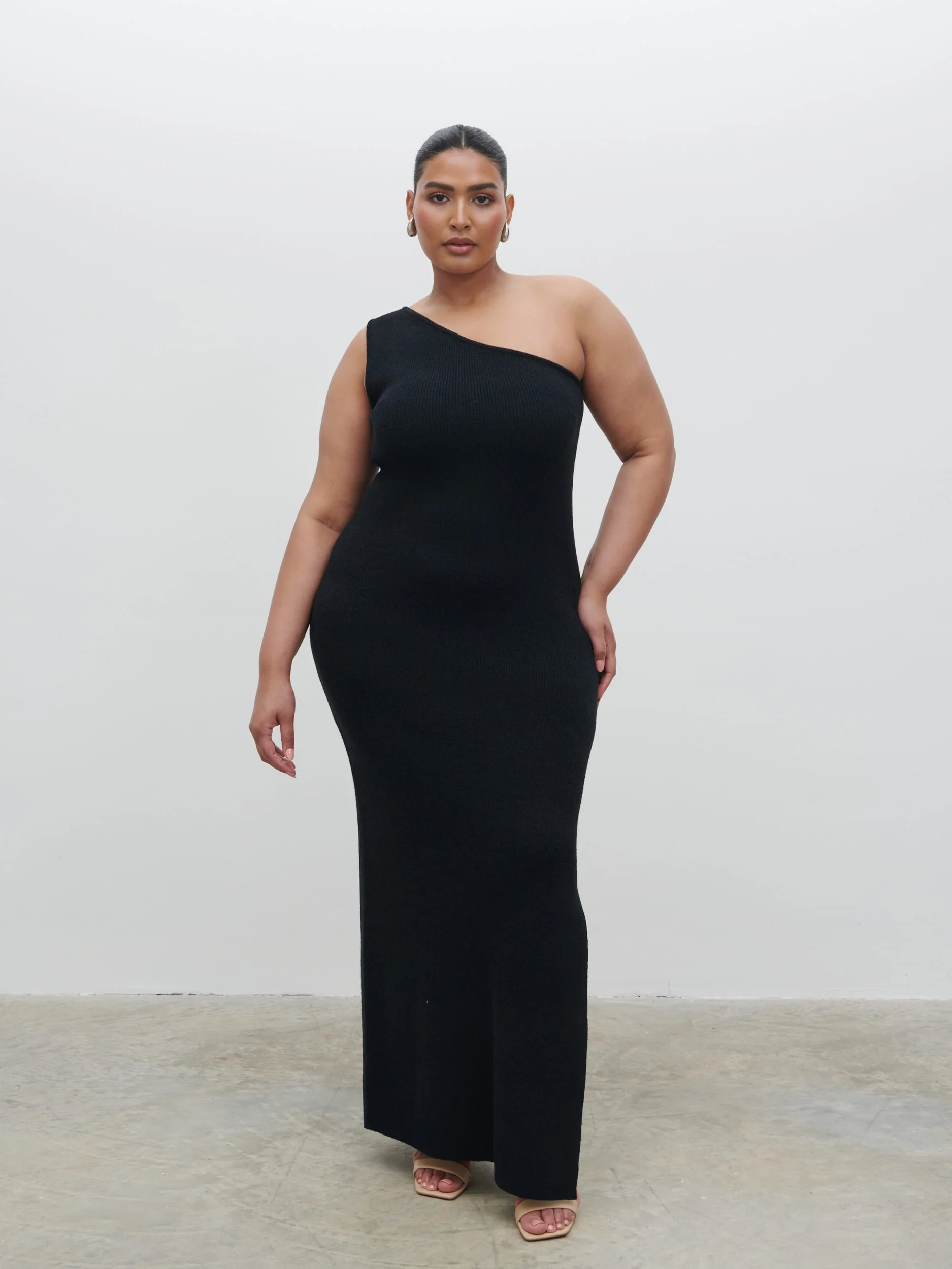 Juno One Shoulder Knit Maxi Dress Curve - Black
