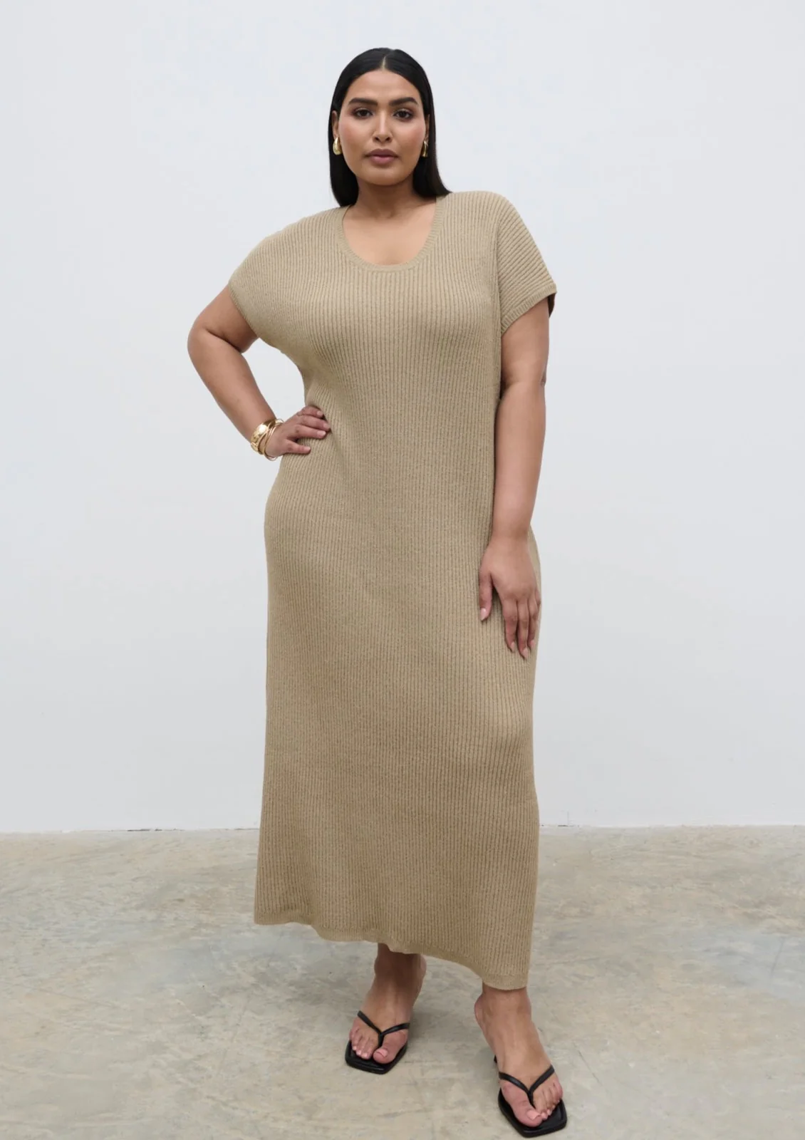 Rose Knit Midaxi Dress Curve - Stone Taupe