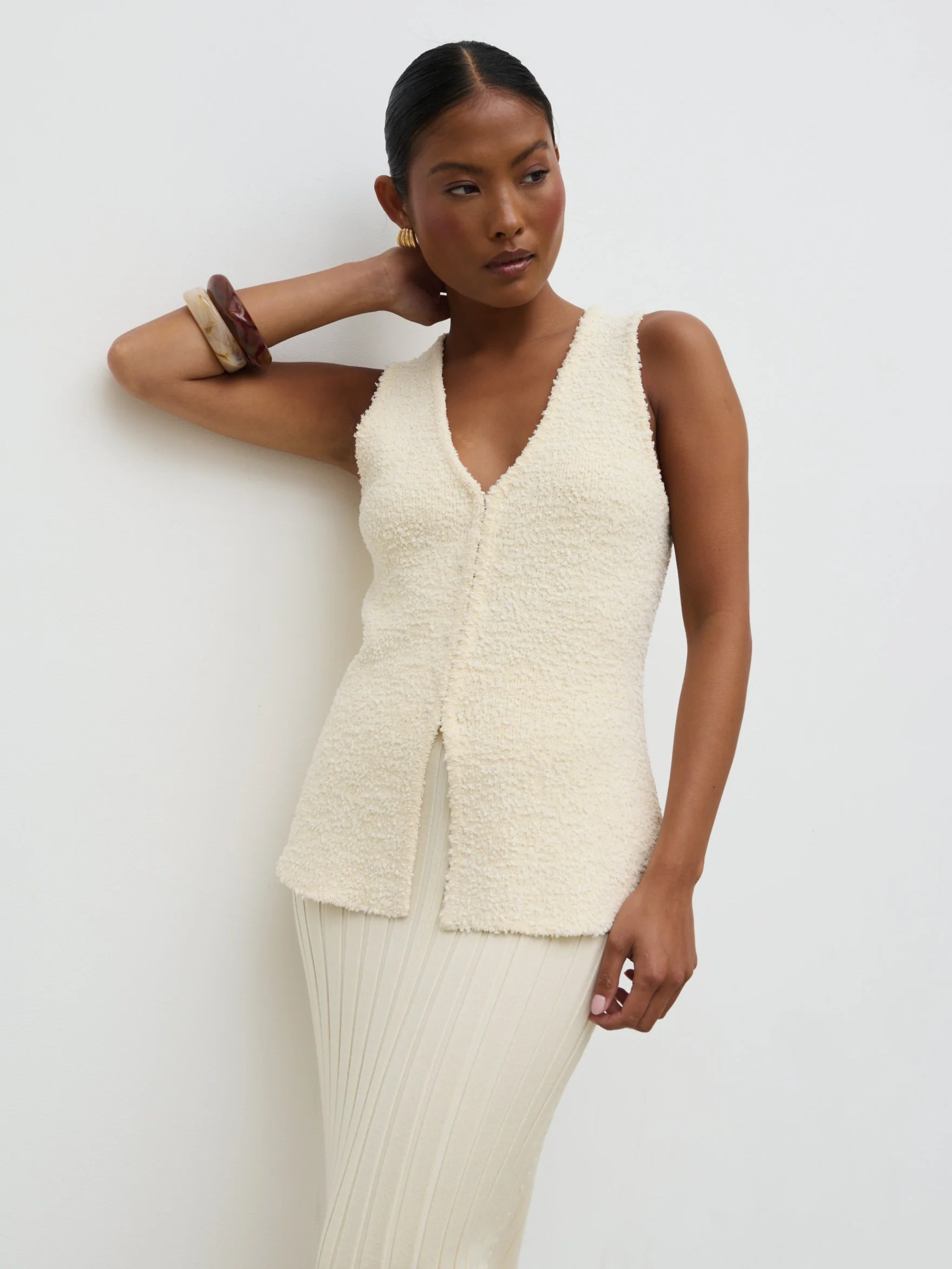 Tyla Boucle Knit Waistcoat - Cream